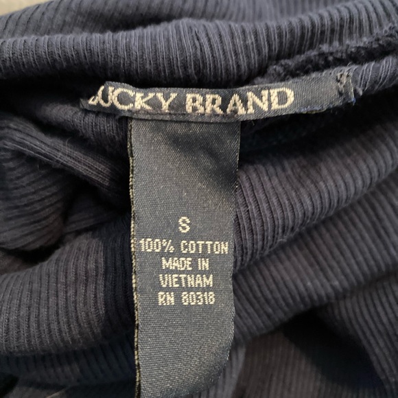 LUCKY BRAND Ribbed Long Sleeve Turtle Neck Navy Top - Picture 2 of 2